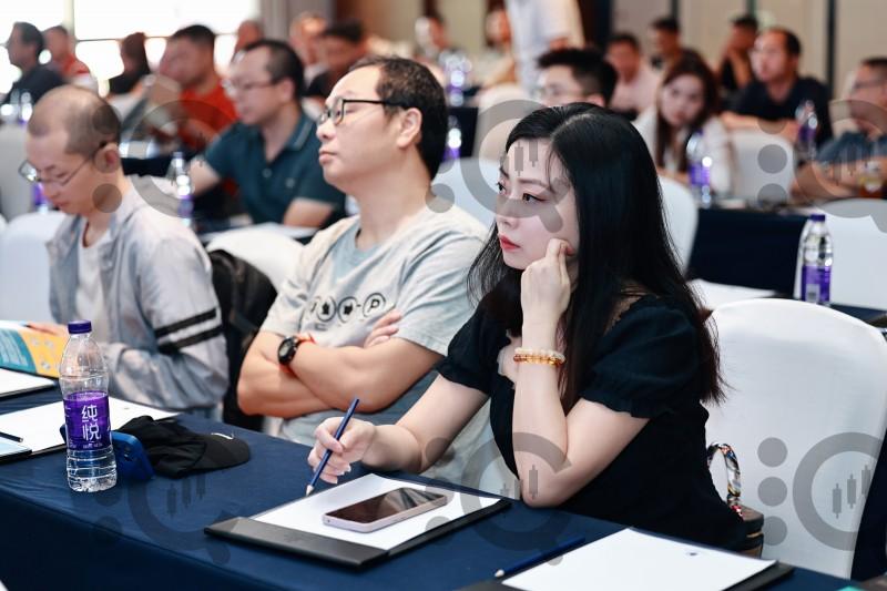汇客查2025全国线下交易技术峰会重庆站圆满落幕！干货、机遇与惊喜全程拉满