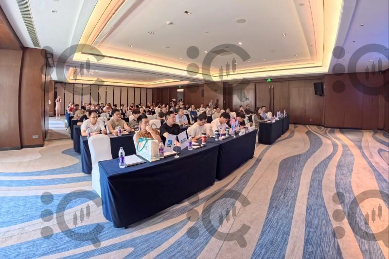 汇客查2025全国线下交易技术峰会重庆站圆满落幕！干货、机遇与惊喜全程拉满