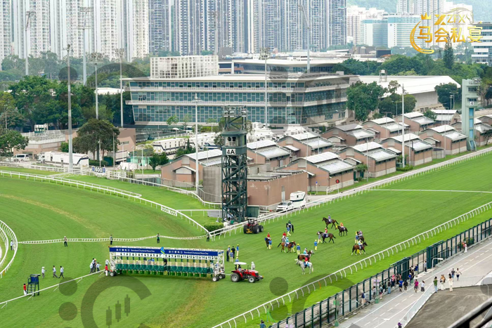 ZFX山海证券丨驭势而上·共赢山海:香港马会尊享体验日圆满举行 ZFX山海证券丨驭势而上·共赢山海:香港马会尊享体验日圆满举行